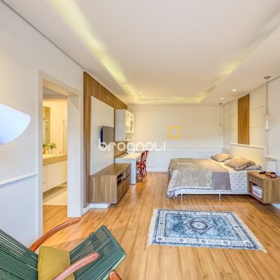 Casa de Condomínio com 890m², 5 quartos (sendo 5 suítes), 6 garagens, no bairro Jurerê Internacional em Florianópolis