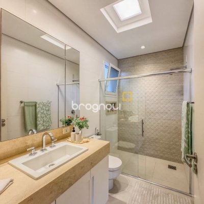 Casa de Condomínio com 890m², 5 quartos (sendo 5 suítes), 6 garagens, no bairro Jurerê Internacional em Florianópolis