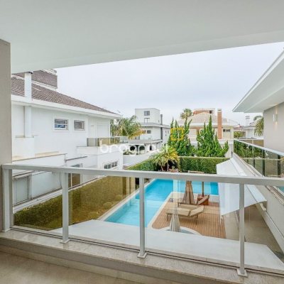 Casa de Condomínio com 890m², 5 quartos (sendo 5 suítes), 6 garagens, no bairro Jurerê Internacional em Florianópolis