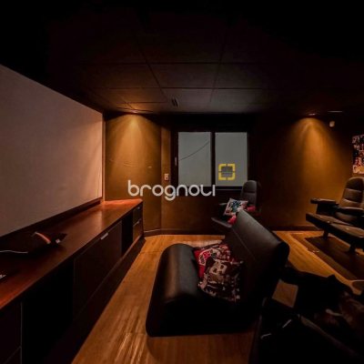 Casa de Condomínio com 890m², 5 quartos (sendo 5 suítes), 6 garagens, no bairro Jurerê Internacional em Florianópolis