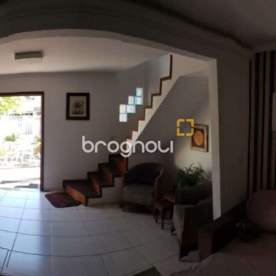 Casa com 150m², 4 quartos (sendo 2 suítes), 2 garagens, no bairro Vargem do Bom Jesus em Florianópolis