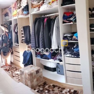 Casa com 150m², 4 quartos (sendo 2 suítes), 2 garagens, no bairro Vargem do Bom Jesus em Florianópolis