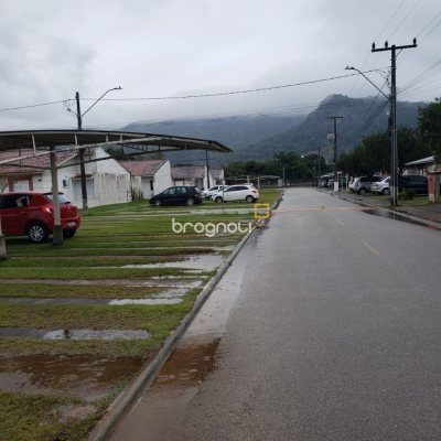 Casa com 86m², 3 quartos, 2 garagens, no bairro Bela Vista em Palhoça