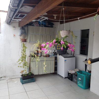 Casa com 86m², 3 quartos, 2 garagens, no bairro Bela Vista em Palhoça