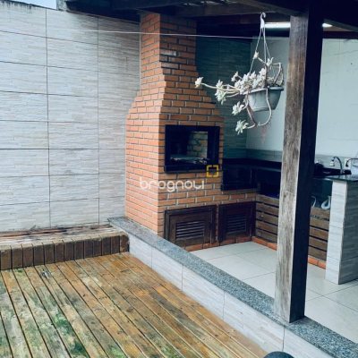 Casa de Condomínio com 59m², 2 quartos, 2 garagens, no bairro Forquilhas em São José