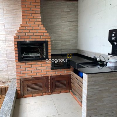 Casa de Condomínio com 59m², 2 quartos, 2 garagens, no bairro Forquilhas em São José