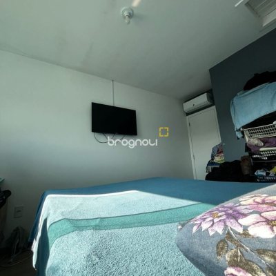 Casa de Condomínio com 59m², 2 quartos, 2 garagens, no bairro Forquilhas em São José