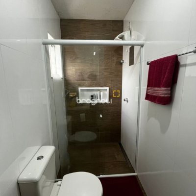 Casa de Condomínio com 59m², 2 quartos, 2 garagens, no bairro Forquilhas em São José