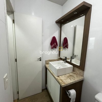 Casa de Condomínio com 59m², 2 quartos, 2 garagens, no bairro Forquilhas em São José