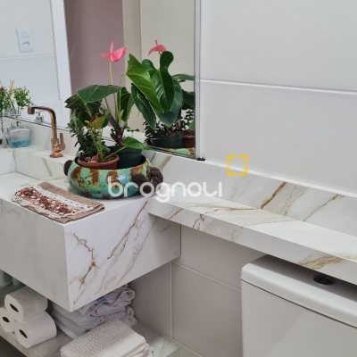 Cobertura com 132m², 5 quartos (sendo 1 suíte), 1 garagem, no bairro Estreito em Florianópolis