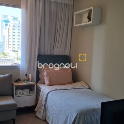 Cobertura com 132m², 5 quartos (sendo 1 suíte), 1 garagem, no bairro Estreito em Florianópolis
