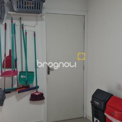 Cobertura com 132m², 5 quartos (sendo 1 suíte), 1 garagem, no bairro Estreito em Florianópolis
