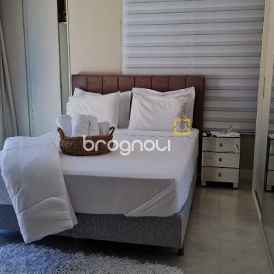 Cobertura com 132m², 5 quartos (sendo 1 suíte), 1 garagem, no bairro Estreito em Florianópolis