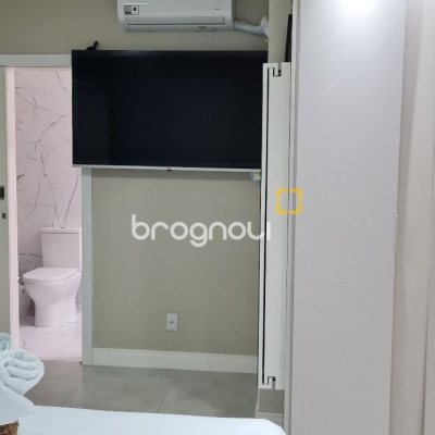 Cobertura com 132m², 5 quartos (sendo 1 suíte), 1 garagem, no bairro Estreito em Florianópolis