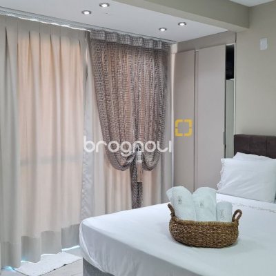 Cobertura com 132m², 5 quartos (sendo 1 suíte), 1 garagem, no bairro Estreito em Florianópolis