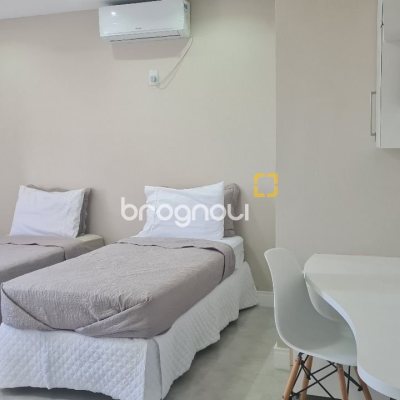 Cobertura com 132m², 5 quartos (sendo 1 suíte), 1 garagem, no bairro Estreito em Florianópolis
