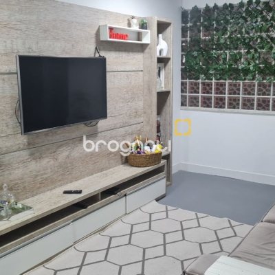 Cobertura com 132m², 5 quartos (sendo 1 suíte), 1 garagem, no bairro Estreito em Florianópolis