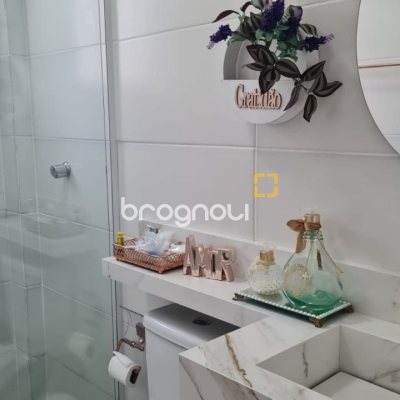 Cobertura com 132m², 5 quartos (sendo 1 suíte), 1 garagem, no bairro Estreito em Florianópolis