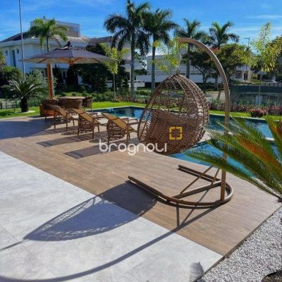 Casa de Condomínio com 600m², 4 quartos (sendo 4 suítes), 5 garagens, no bairro Jurerê Internacional em Florianópolis