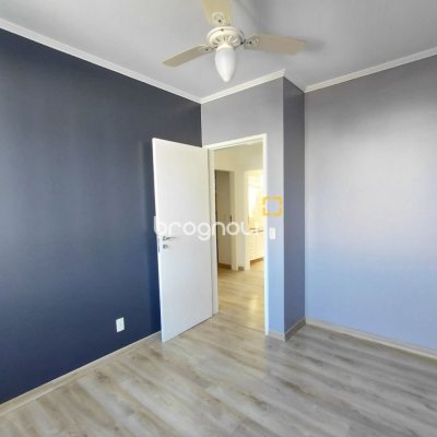 Apartamento com 147m², 4 quartos (sendo 1 suíte), 2 garagens, no bairro Centro em Florianópolis