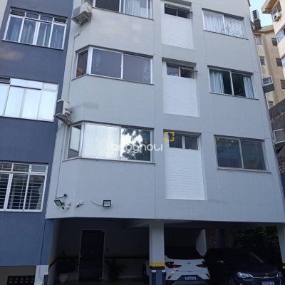 Apartamento com 55m², 1 quarto, no bairro Coqueiros em Florianópolis