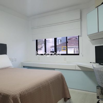 Casa com 232m², 4 quartos (sendo 1 suíte), 4 garagens, no bairro Saco dos Limões em Florianópolis