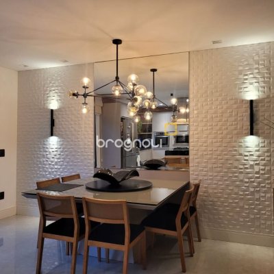Casa com 232m², 4 quartos (sendo 1 suíte), 4 garagens, no bairro Saco dos Limões em Florianópolis