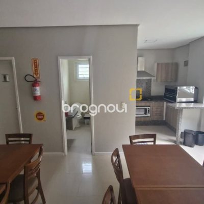 Apartamento com 79m², 3 quartos (sendo 1 suíte), 2 garagens, no bairro Córrego Grande em Florianópolis