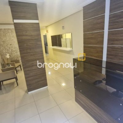 Apartamento com 79m², 3 quartos (sendo 1 suíte), 2 garagens, no bairro Córrego Grande em Florianópolis