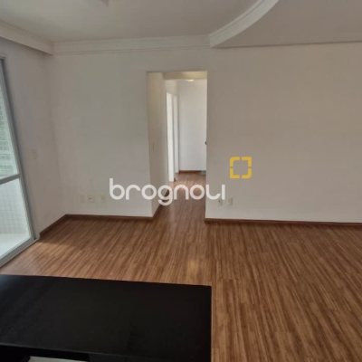 Apartamento com 79m², 3 quartos (sendo 1 suíte), 2 garagens, no bairro Córrego Grande em Florianópolis