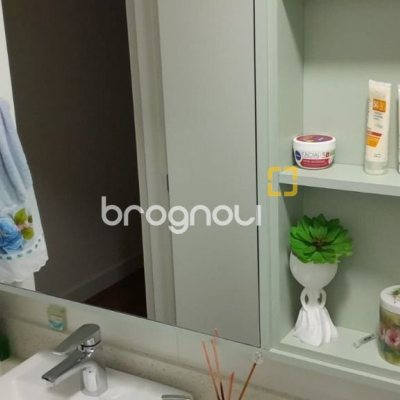 Apartamento com 81m², 2 quartos (sendo 1 suíte), 2 garagens, no bairro Ingleses do Rio Vermelho em Florianópolis