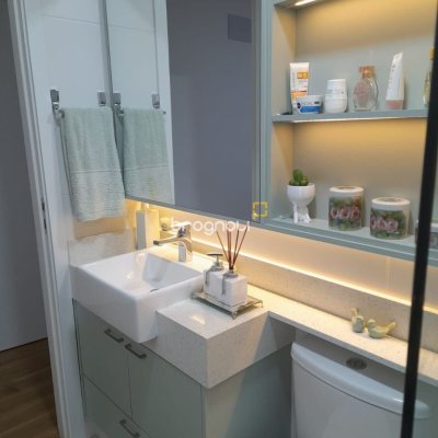 Apartamento com 81m², 2 quartos (sendo 1 suíte), 2 garagens, no bairro Ingleses do Rio Vermelho em Florianópolis