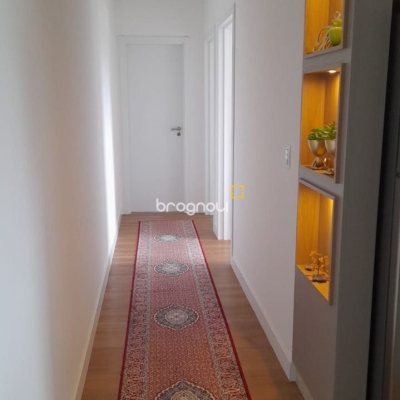 Apartamento com 81m², 2 quartos (sendo 1 suíte), 2 garagens, no bairro Ingleses do Rio Vermelho em Florianópolis