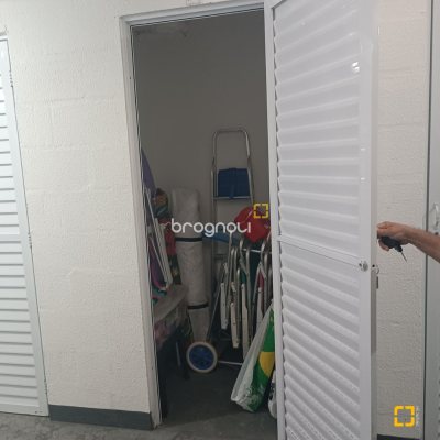 Apartamento com 81m², 2 quartos (sendo 1 suíte), 2 garagens, no bairro Ingleses do Rio Vermelho em Florianópolis