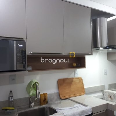 Apartamento com 81m², 2 quartos (sendo 1 suíte), 2 garagens, no bairro Ingleses do Rio Vermelho em Florianópolis