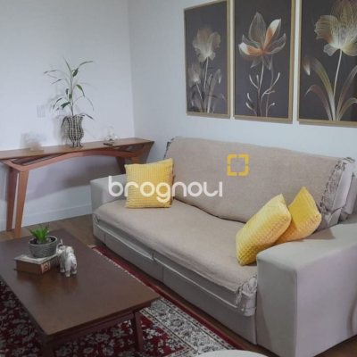Apartamento com 81m², 2 quartos (sendo 1 suíte), 2 garagens, no bairro Ingleses do Rio Vermelho em Florianópolis