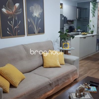 Apartamento com 81m², 2 quartos (sendo 1 suíte), 2 garagens, no bairro Ingleses do Rio Vermelho em Florianópolis