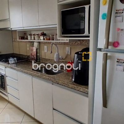Apartamento com 72m², 3 quartos, 1 garagem, no bairro Areias em São José