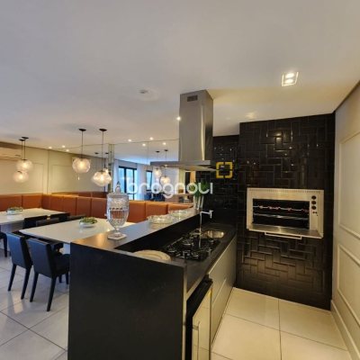 Apartamento com 65m², 2 quartos, 1 garagem, no bairro Centro em Florianópolis