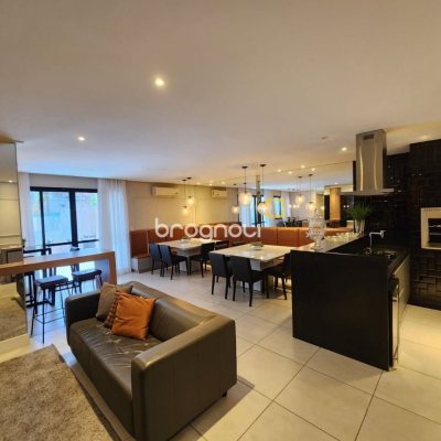 Apartamento com 65m², 2 quartos, 1 garagem, no bairro Centro em Florianópolis