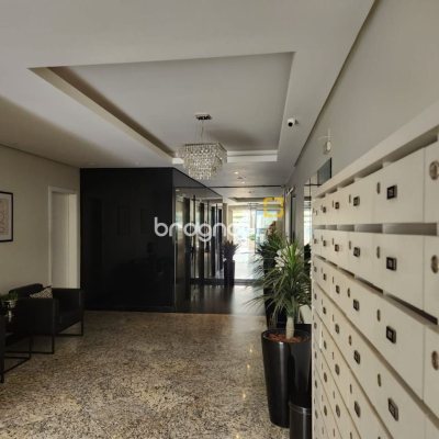 Apartamento com 65m², 2 quartos, 1 garagem, no bairro Centro em Florianópolis