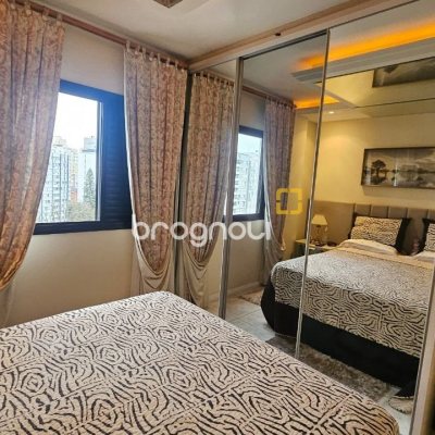Apartamento com 65m², 2 quartos, 1 garagem, no bairro Centro em Florianópolis
