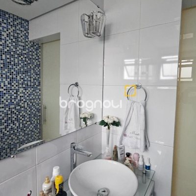 Apartamento com 65m², 2 quartos, 1 garagem, no bairro Centro em Florianópolis