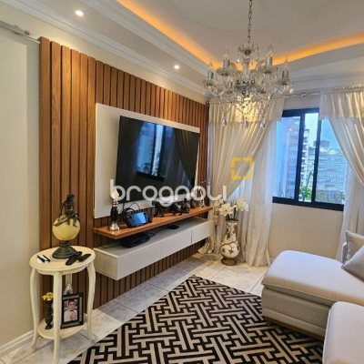 Apartamento com 65m², 2 quartos, 1 garagem, no bairro Centro em Florianópolis