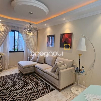 Apartamento com 65m², 2 quartos, 1 garagem, no bairro Centro em Florianópolis
