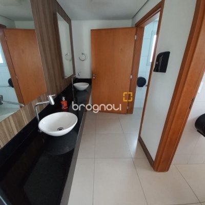Apartamento com 69m², 2 quartos (sendo 1 suíte), 1 garagem, no bairro Bela Vista em São José