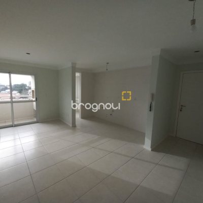 Apartamento com 69m², 2 quartos (sendo 1 suíte), 1 garagem, no bairro Bela Vista em São José