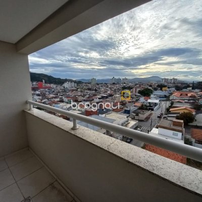 Apartamento com 69m², 2 quartos (sendo 1 suíte), 1 garagem, no bairro Bela Vista em São José