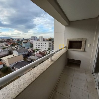 Apartamento com 69m², 2 quartos (sendo 1 suíte), 1 garagem, no bairro Bela Vista em São José