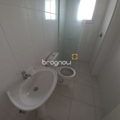 Apartamento com 69m², 2 quartos (sendo 1 suíte), 1 garagem, no bairro Bela Vista em São José